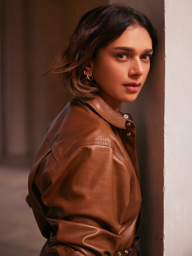 aditi rao hydari - tod's - spring summer 27 - milano fashion week - hair - makeup alessandro pompili - w-mmanagement - milano - agency