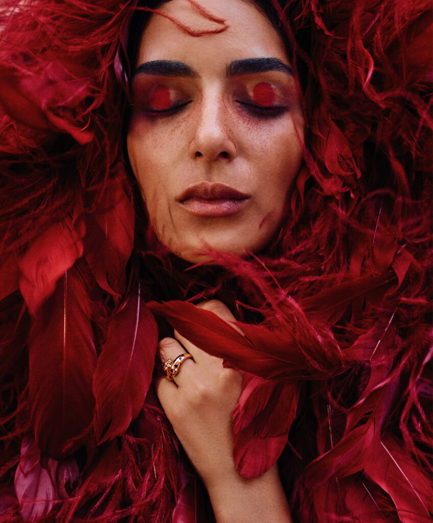 t magazine me - photographer Avani Kaur Rai - model Nora Attal - makeup ricky morandin - w-mmanagement - wm-artist management - milano